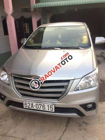 Bán Toyota Innova đời 2016, màu bạc chính chủ-3