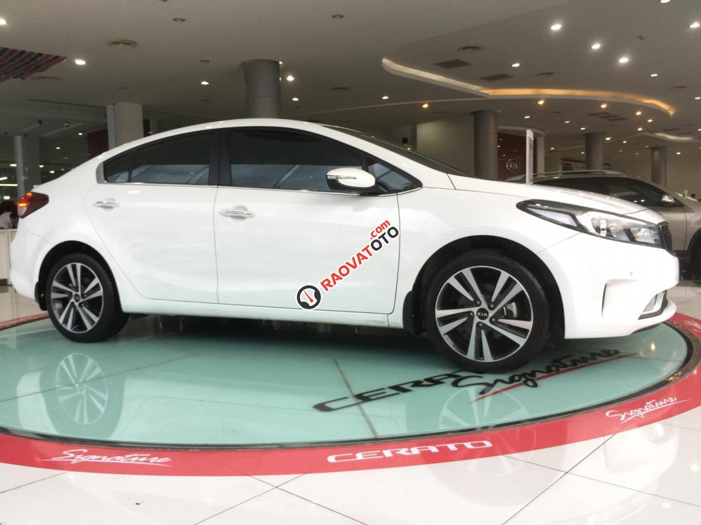 Bán Kia Cerato AT đời 2018, màu trắng-2