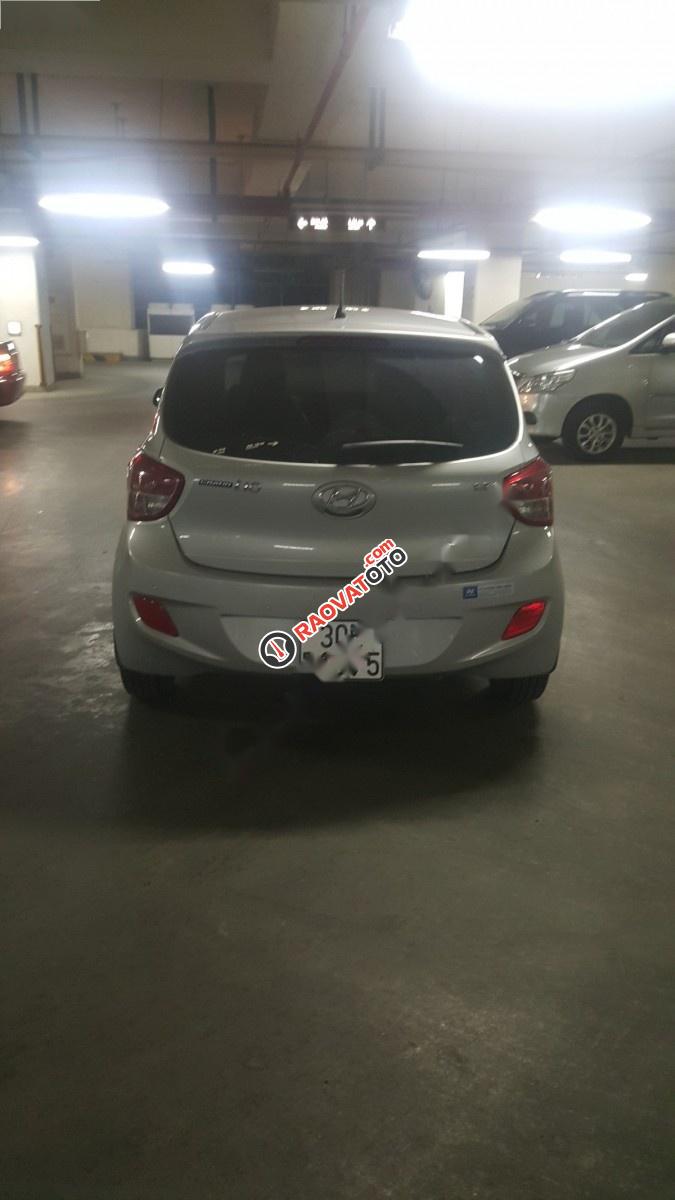 Bán Hyundai Grand i10 đời 2014, màu bạc, nhập khẩu nguyên chiếc-4