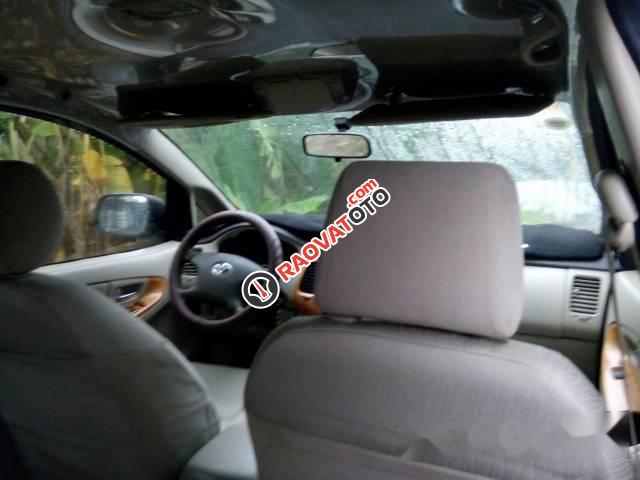 Bán ô tô Toyota Innova G 2010, màu bạc-1