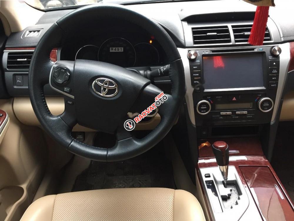 Cần bán Toyota Camry 2.5G đời 2014, màu đen chính chủ, giá 855tr-2