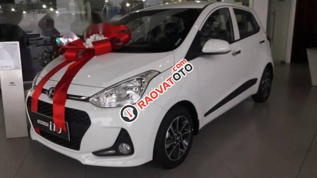 Bán Hyundai Grand i10 1.0MT đời 2017, màu trắng, giá tốt-2