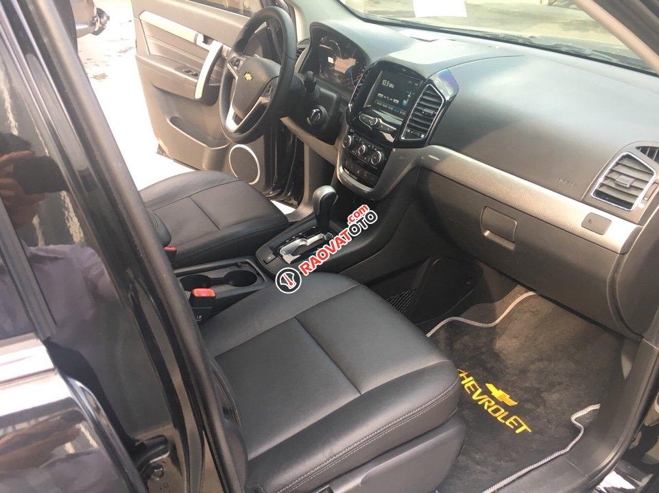 Bán Chevrolet Captiva Revv 2.4, 2016, màu đen, biển SG, 20.000km-3
