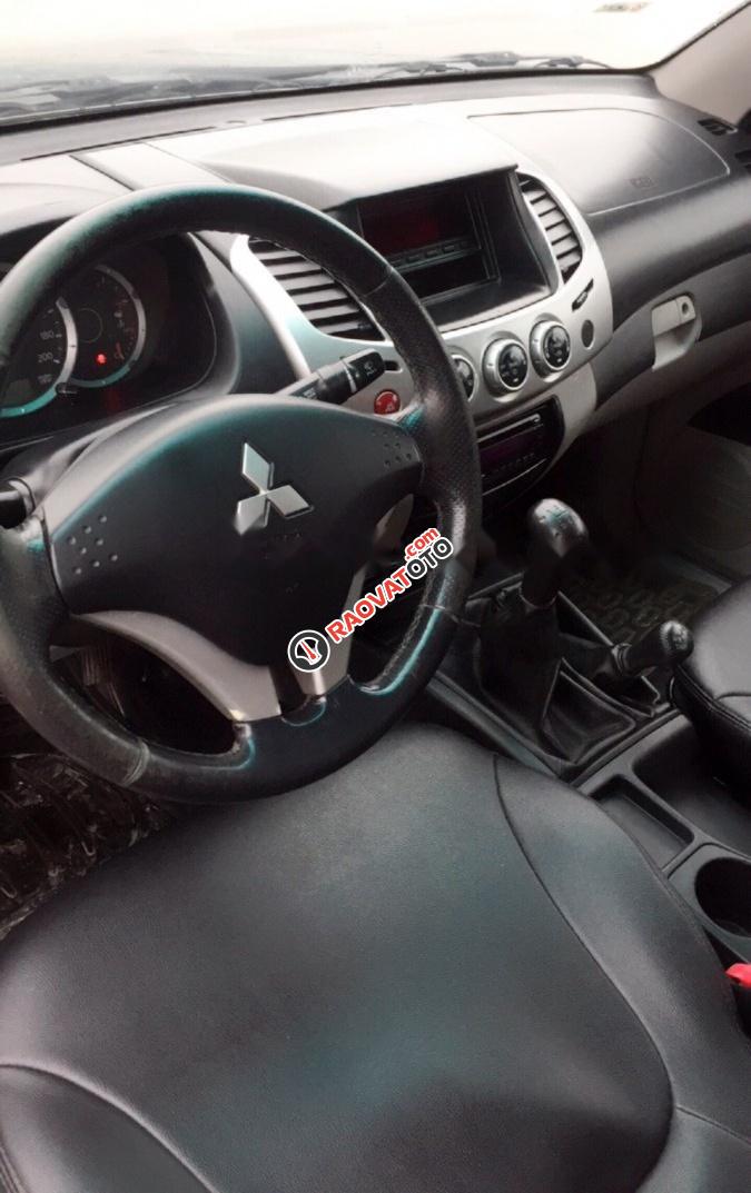 Bán xe Mitsubishi Triton năm 2009, màu xám, nhập khẩu  -2