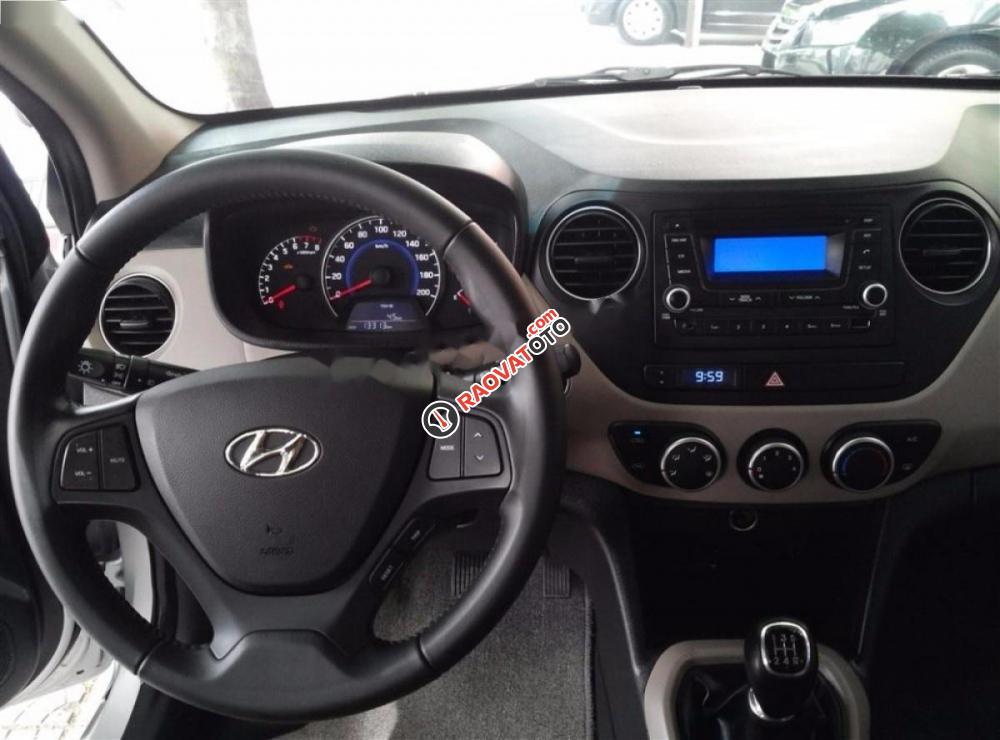 Bán xe Hyundai Grand i10 đời 2015, màu bạc, nhập khẩu giá cạnh tranh-8