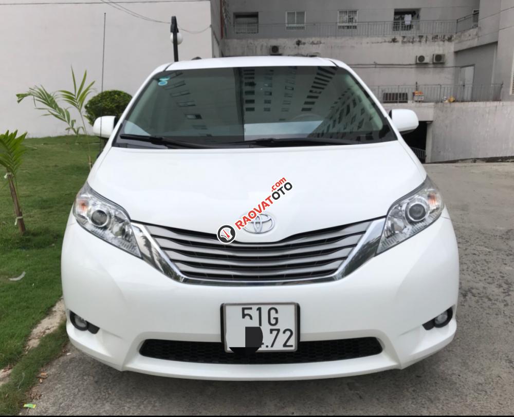 Bán Toyota Sienna 3.5LE đời 2010, màu trắng, Full options nhập khẩu nguyên chiếc-0