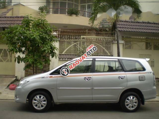 Bán xe Toyota Innova 2.0G đời 2009, màu bạc như mới, 380tr-5