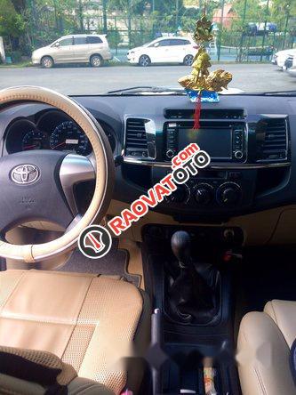 Bán Toyota Fortuner đời 2016, màu bạc-2