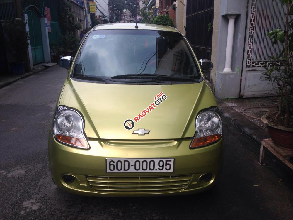 Cần bán xe Chevrolet Spark 0.8 số sàn, đời 2011, màu vàng-8