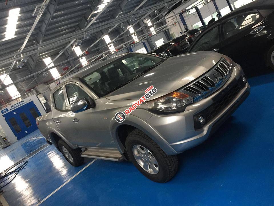 Cần bán Mitsubishi sản xuất 2017, màu xám (ghi), giá tốt-1