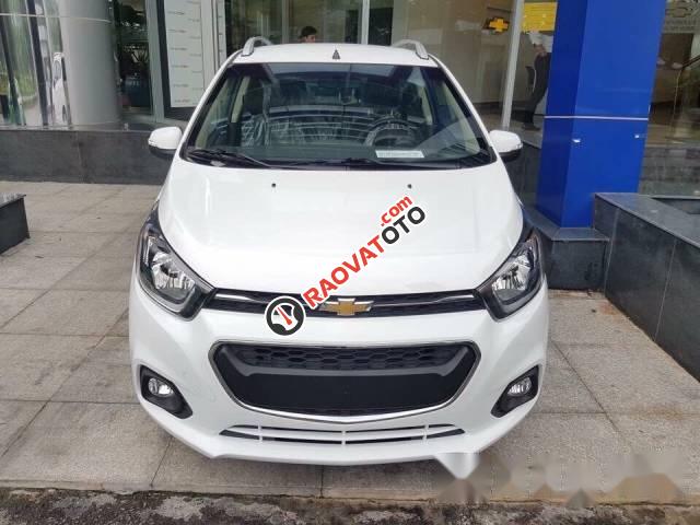 Bán xe Chevrolet Spark năm 2017, màu trắng-1