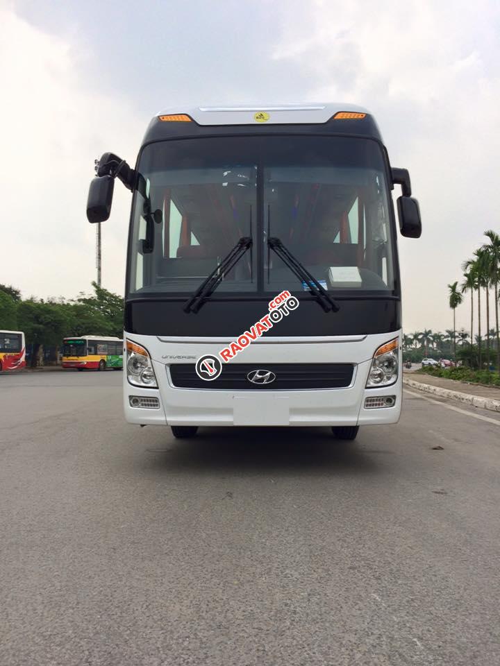 Bán xe Hyundai Universe Noble Hino đời 2017, màu trắng, nhập khẩu Hàn Quốc-0