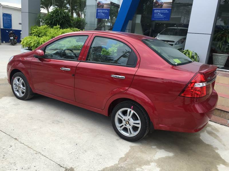 Bán xe Chevrolet Aveo đời 2017, màu đỏ, nhập khẩu chính hãng-9