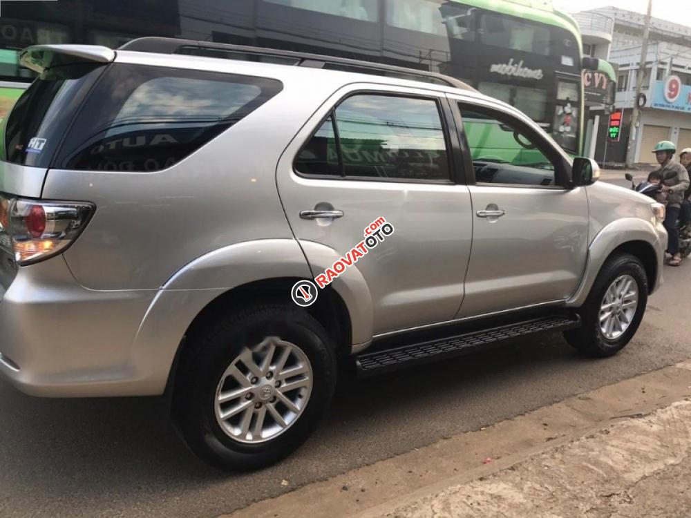Cần bán Toyota Fortuner 2.5G đời 2013, màu bạc, giá chỉ 765 triệu-3
