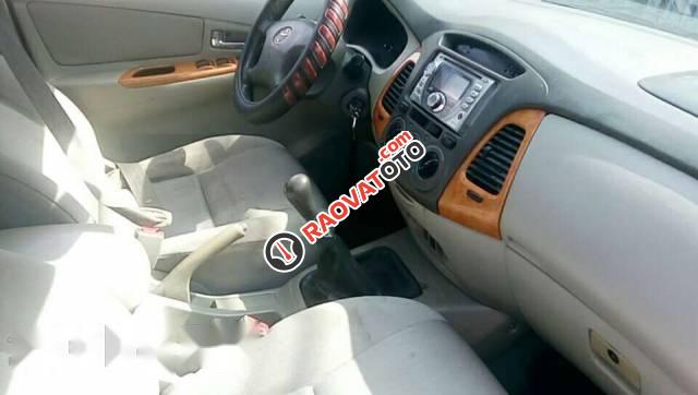 Bán Toyota Innova G đời 2010, màu bạc, 355 triệu-2