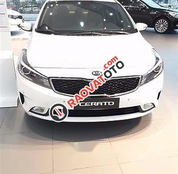 Bán Kia Cerato đời 2017, màu trắng-0