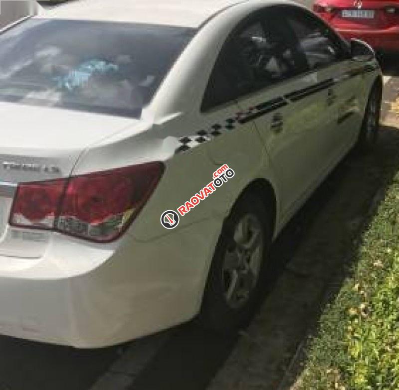 Bán Chevrolet Cruze LS 1.6 MT đời 2013, màu trắng xe gia đình-3