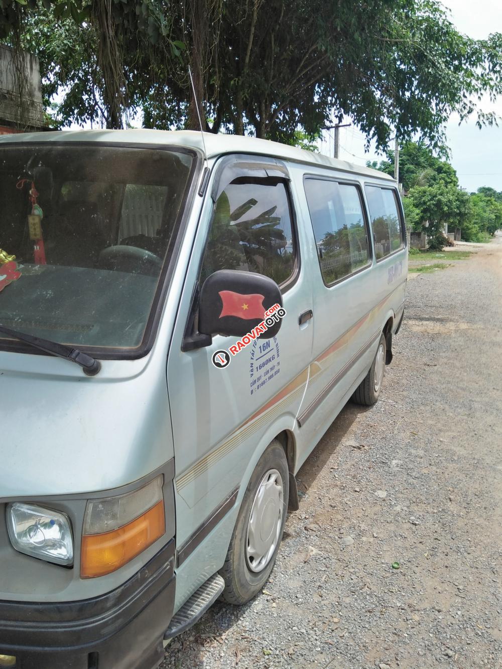 Cần bán lại xe Toyota Hiace năm 2000, 70 triệu-0