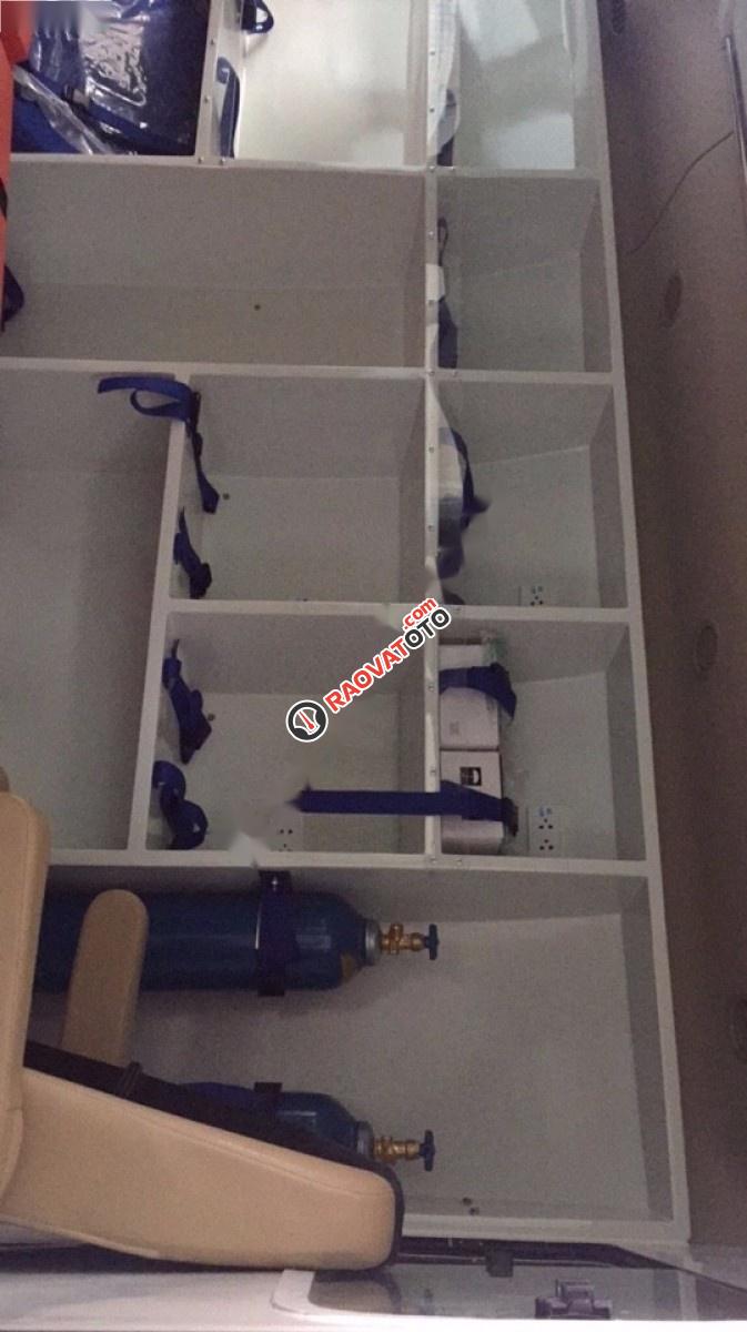 Cần bán xe Ford Transit 2017, màu trắng-0