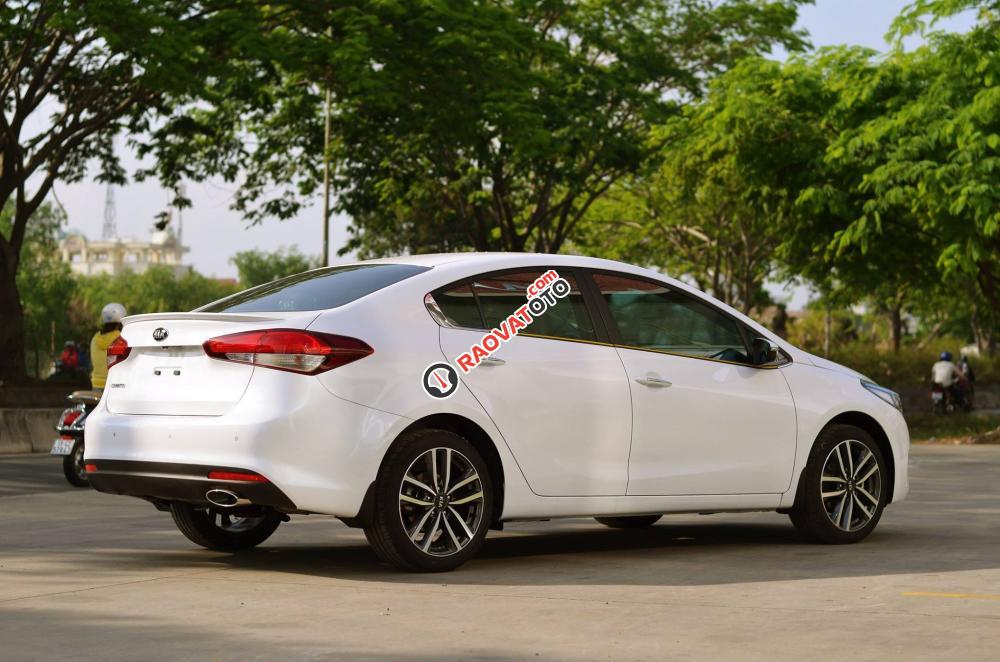 Kia Cerato 2.0AT, full option 2017, màu trắng, mới 100%-3