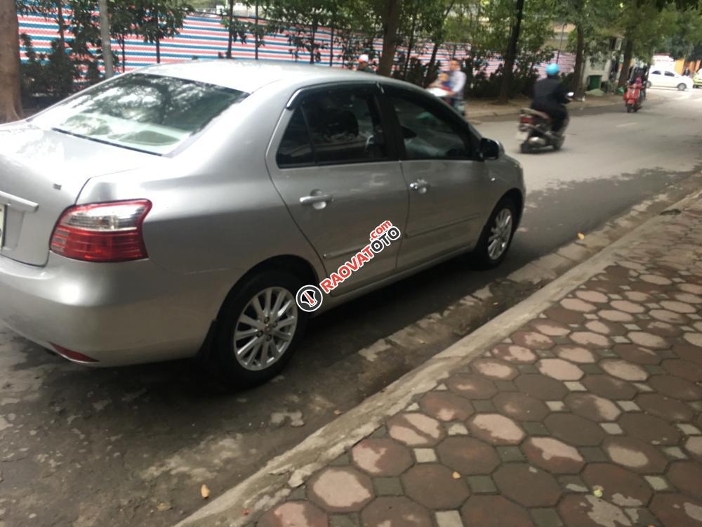 Tôi muốn bán xe Toyota Vios E màu bạc, đời 2011, chính chủ tên tôi LH: 0931758937-3