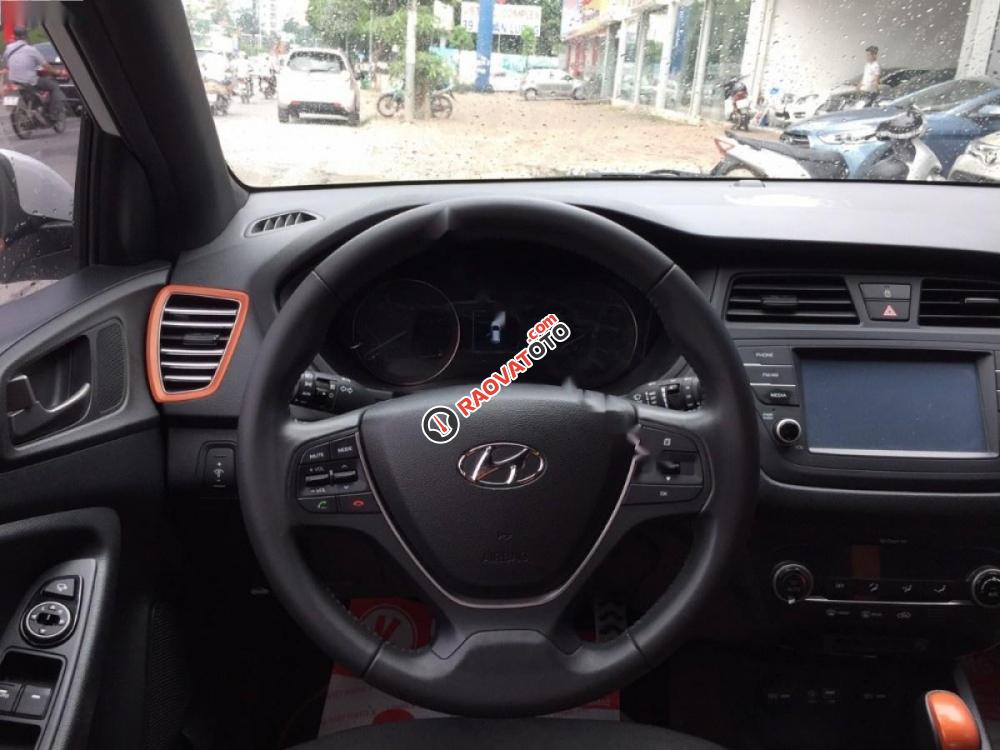 Bán ô tô Hyundai i20 Active 1.4 AT 2016, màu trắng, xe nhập, giá tốt-7