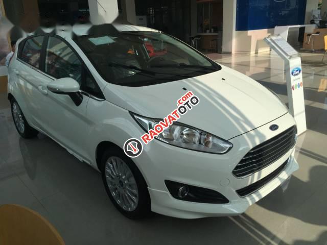 Bán Ford Fiesta 1.5L  Titanium 2017, màu trắng-1