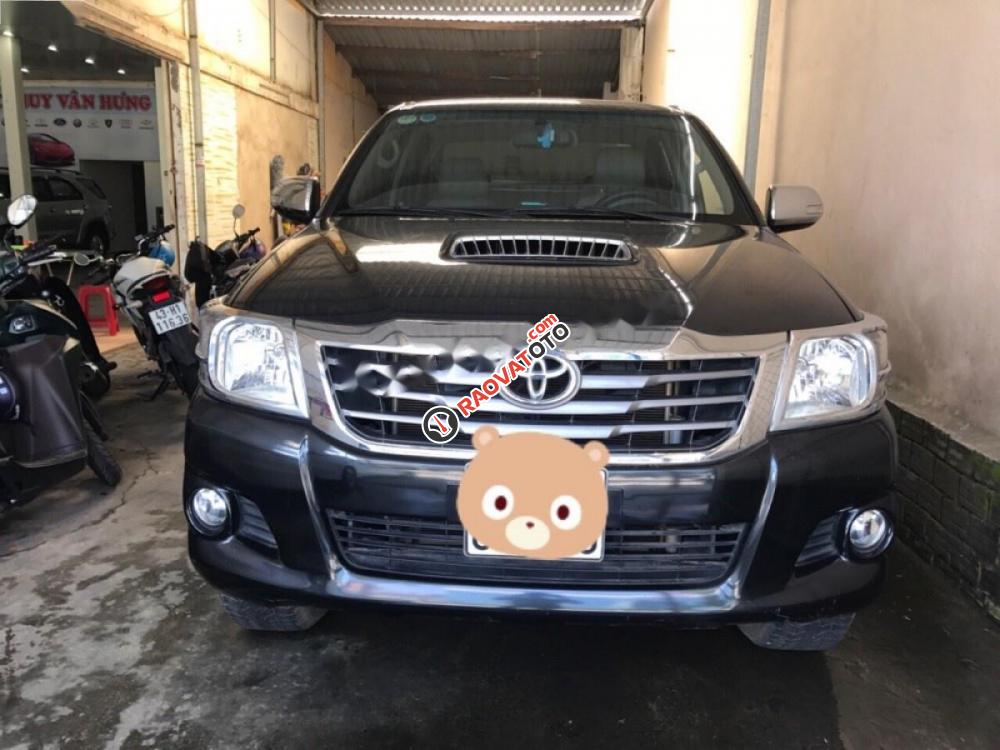 Bán Toyota Hilux năm 2014, màu đen, nhập khẩu, giá 555tr-1