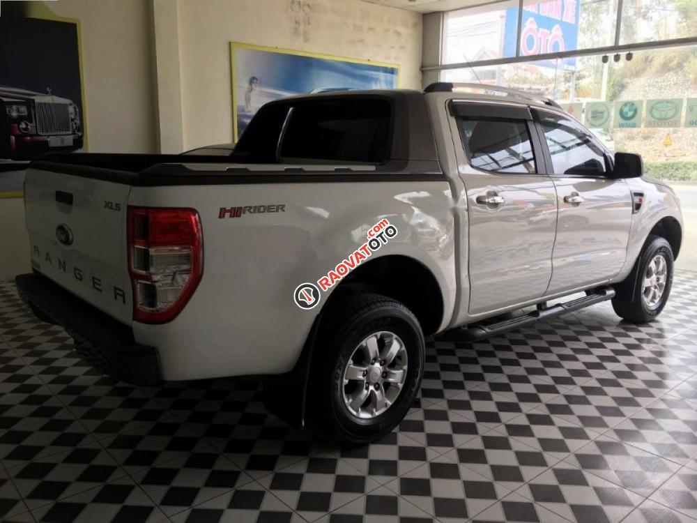 Cần bán Ford Ranger XLS 2.2L AT đời 2014, màu trắng, nhập khẩu nguyên chiếc số tự động-3