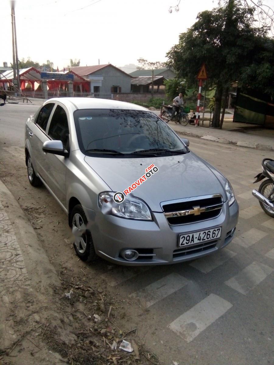 Cần bán lại xe Chevrolet Aveo sản xuất 2012, màu bạc-1