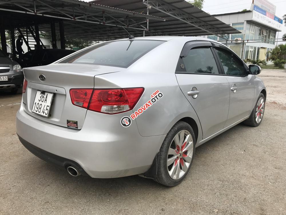 Cần bán xe Kia Forte sản xuất 2011 màu bạc, giá 350 triệu-3