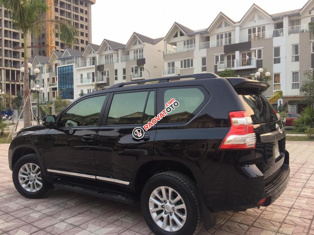 Cần bán lại xe Toyota Prado đời 2016 màu đen, xe nhập-5