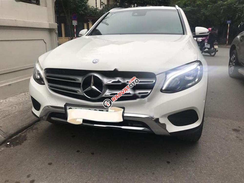 Bán Mercedes GLC 250 4Matic đời 2017, màu trắng  -3