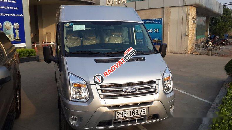 Cần bán gấp Ford Transit đời 2017, màu bạc-4