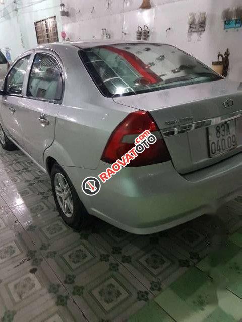 Chính chủ bán xe Daewoo Gentra đời 2009, màu bạc-3