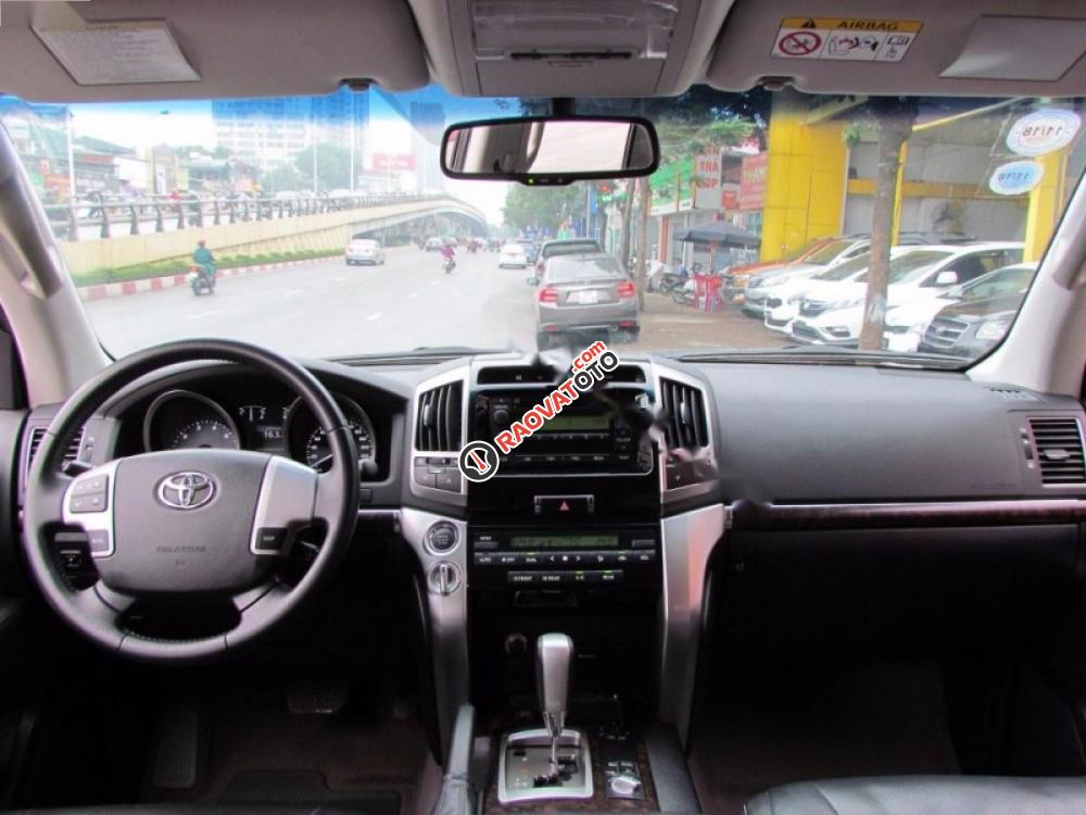 Bán xe Toyota Land Cruiser VX 4.6 V8 2015, màu đen, nhập khẩu  -6