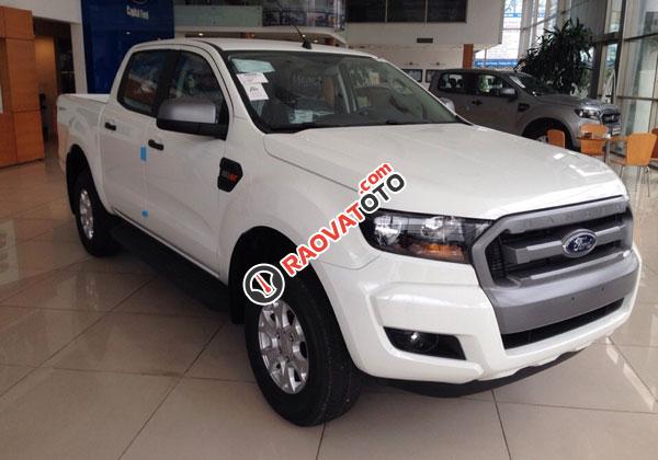 Bán ô tô Ford Ranger XLS MT năm 2017, màu trắng, xe nhập, giá 652tr-2