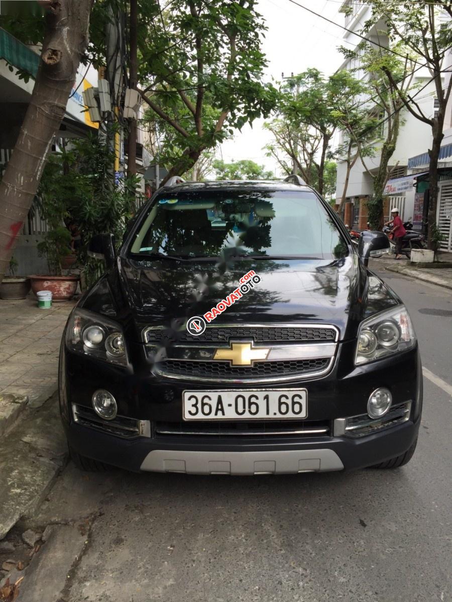 Bán Chevrolet Captiva LTZ Maxx 2.4 AT đời 2010, màu đen còn mới-1