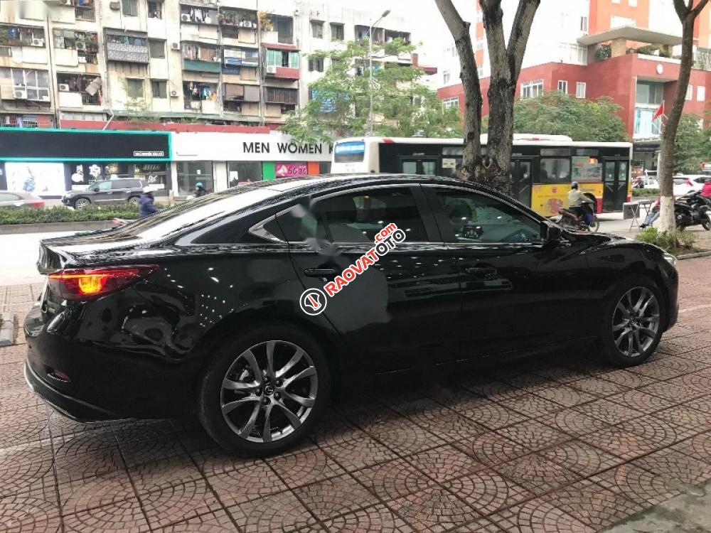 Cần bán gấp Mazda 6 2.0 Premium năm 2017, màu đen, giá 920tr-4