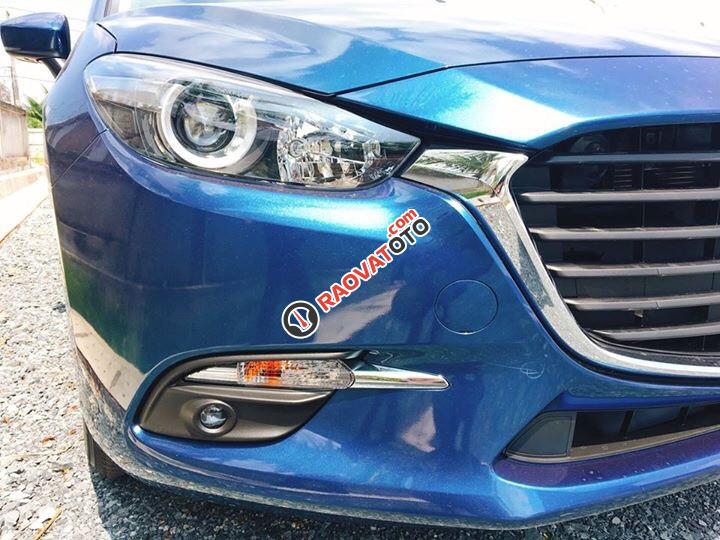 Bán gấp Mazda 3 SD Facelift - liên hệ: Mr Toàn: 0936.499.938-6