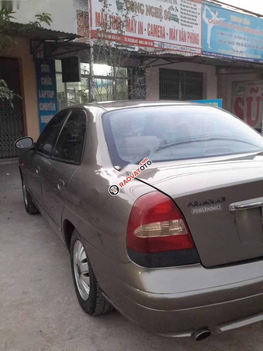 Cần bán xe Daewoo Nubira II 2.0 đời 2001, màu nâu, xe nhập chính chủ, giá tốt-1