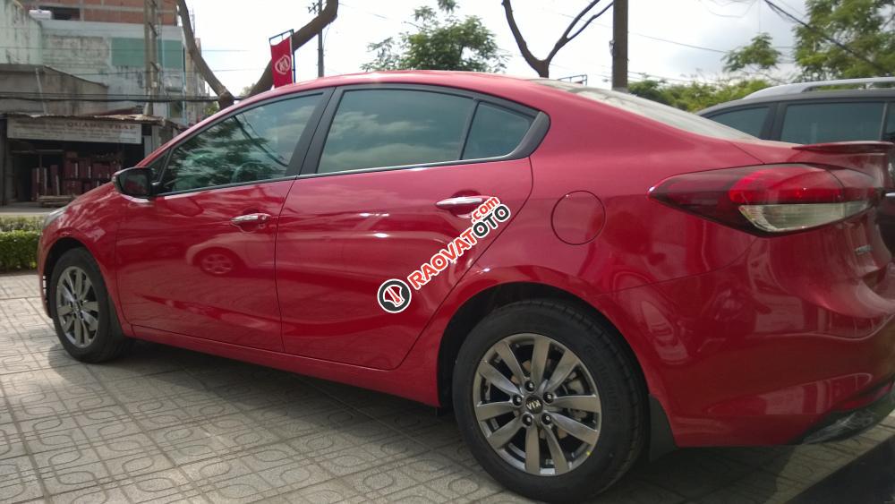 Kia Cerato 2.0 AT 2017, số tự động, màu đỏ, ghế lái tự lùi khi mở cửa-5