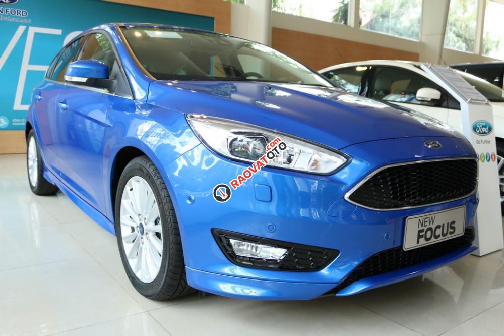 Bán Ford Focus Ecoboost, 720 triệu, giao xe ngay-1