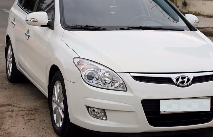 Cần bán Hyundai i30 đời 2010, màu trắng, nhập khẩu chính hãng-4