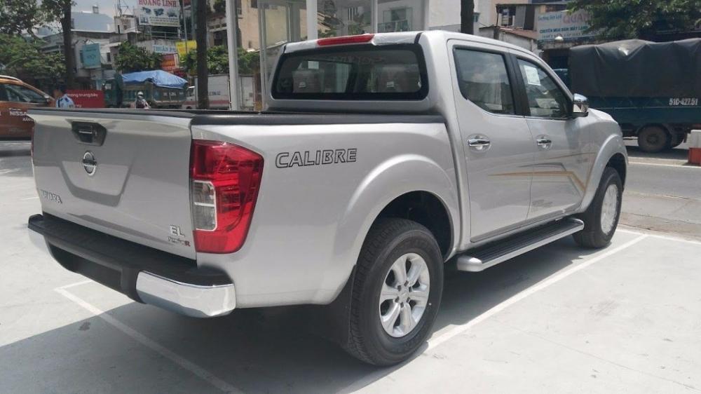 Bán xe Nissan Navara đời 2017, màu bạc, nhập khẩu-8