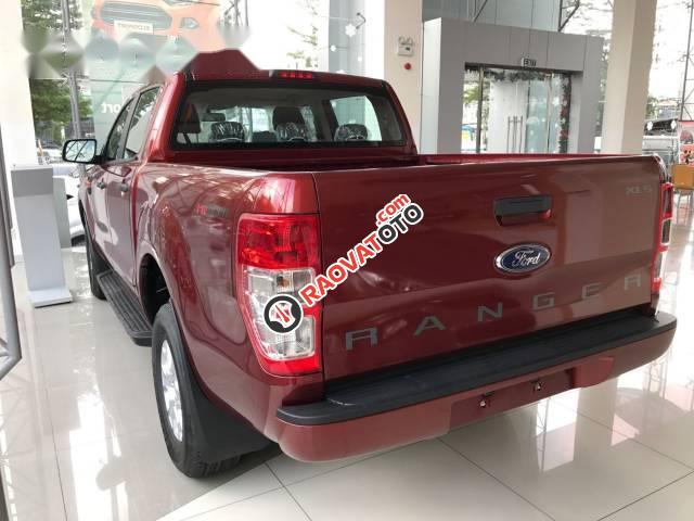 Bán Ford Ranger đời 2017, màu đỏ, giá tốt-1