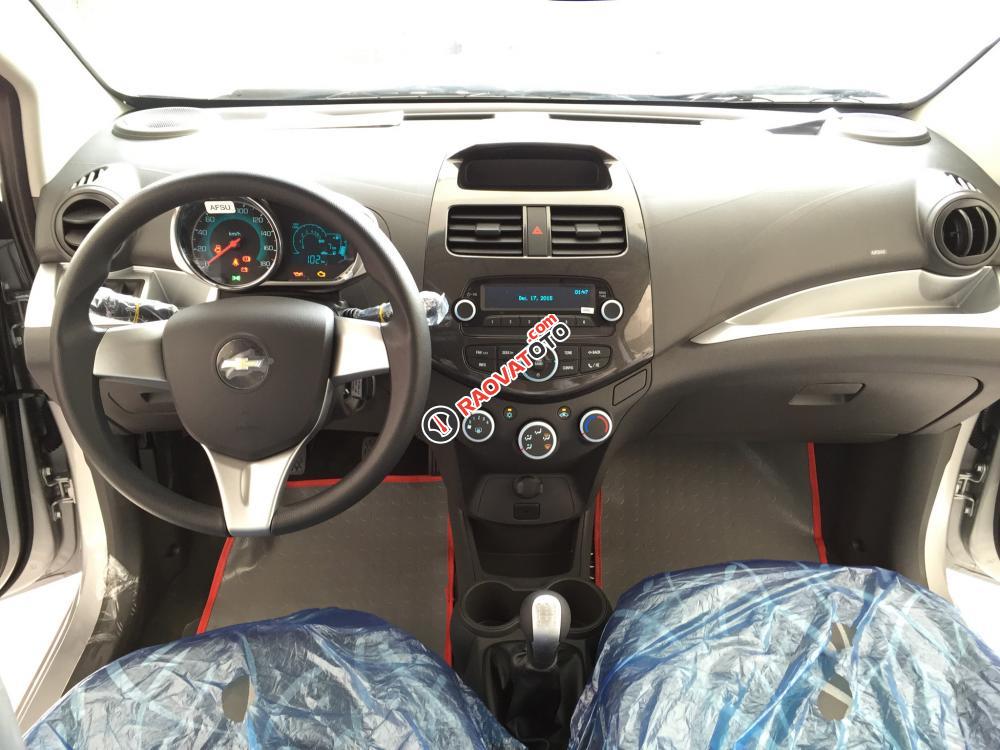 Chevrolet Spark LS 1.2L màu bạc, ưu đãi giá tốt, giao xe tận nơi - LH: 0945.307.489 Huyền Huyền-2