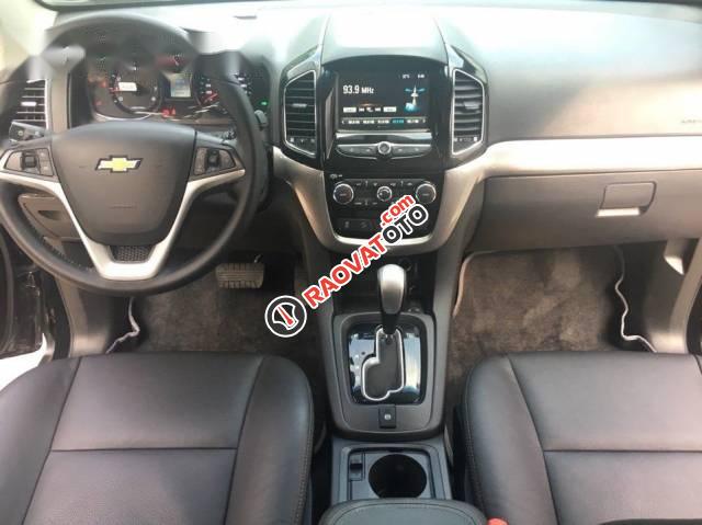 Bán gấp Chevrolet Captiva LTZ 2.4AT đời 2016, màu đen, nhập khẩu-2