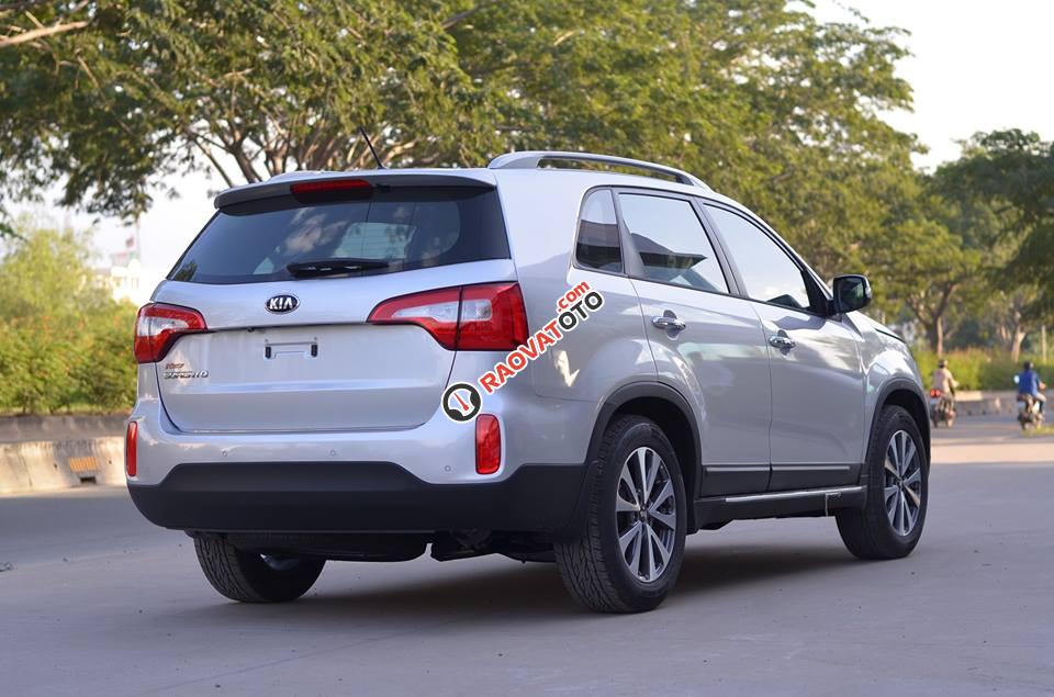 Bán xe Kia Sorento DATH màu trắng đời 2018, 939tr, số tự động, giá khuyến mãi-0