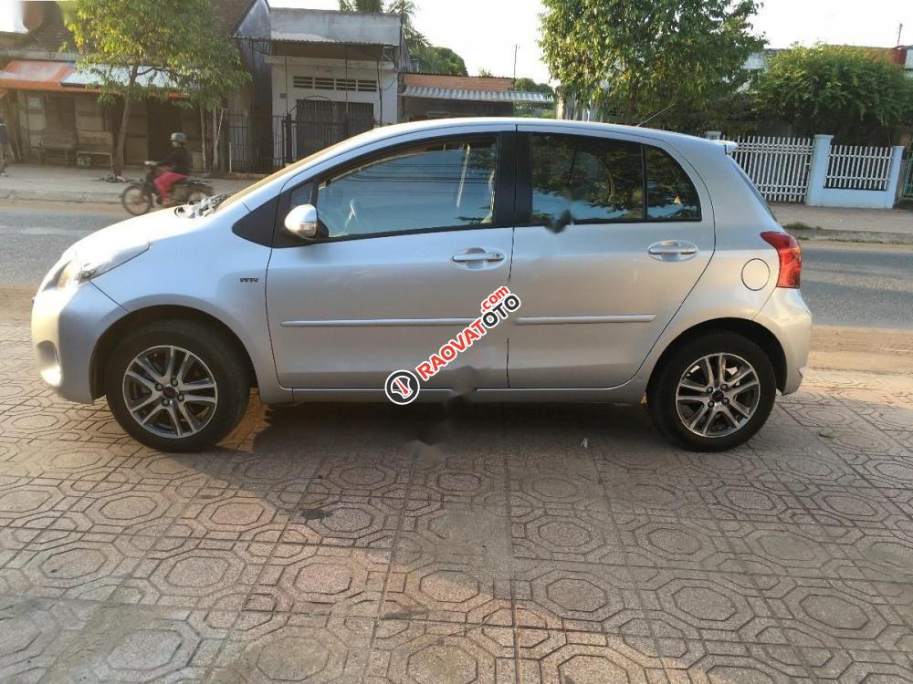 Cần bán lại xe Toyota Yaris RS 1.5 AT đời 2012, màu bạc, nhập khẩu thái số tự động, giá chỉ 465 triệu-5